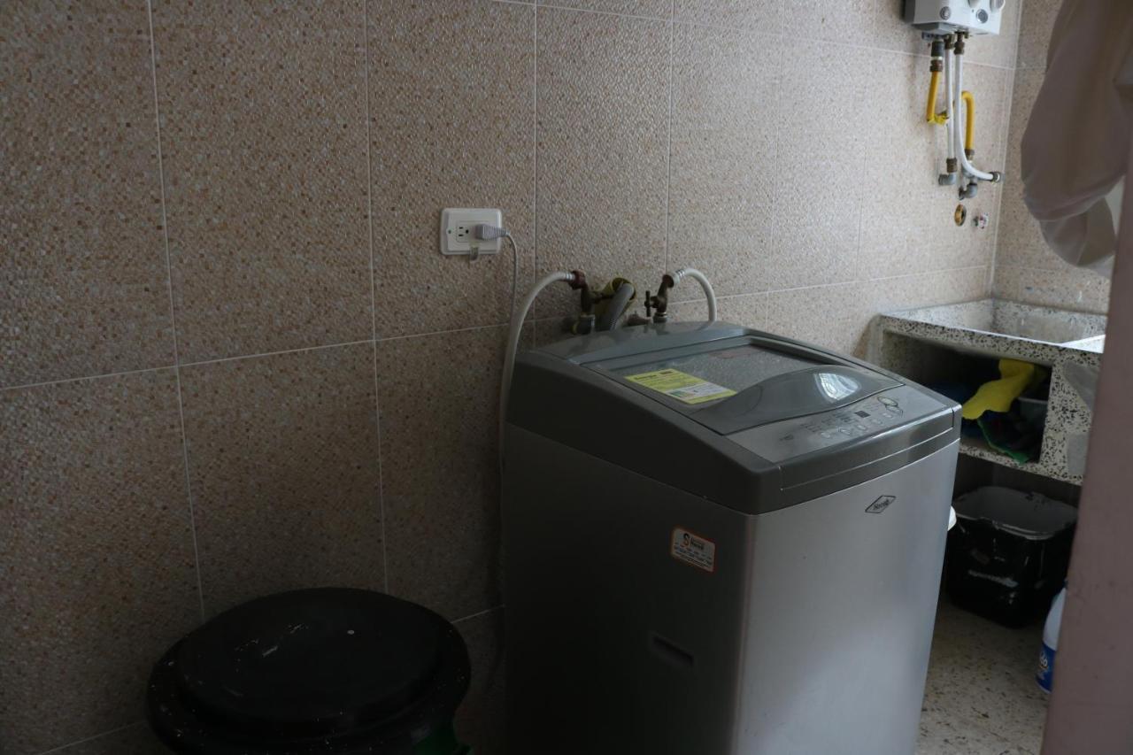 Apartamentos Limonar Cali Esterno foto