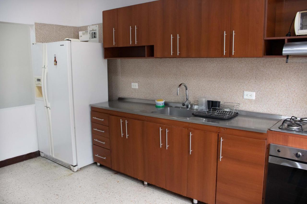 Apartamentos Limonar Cali Esterno foto